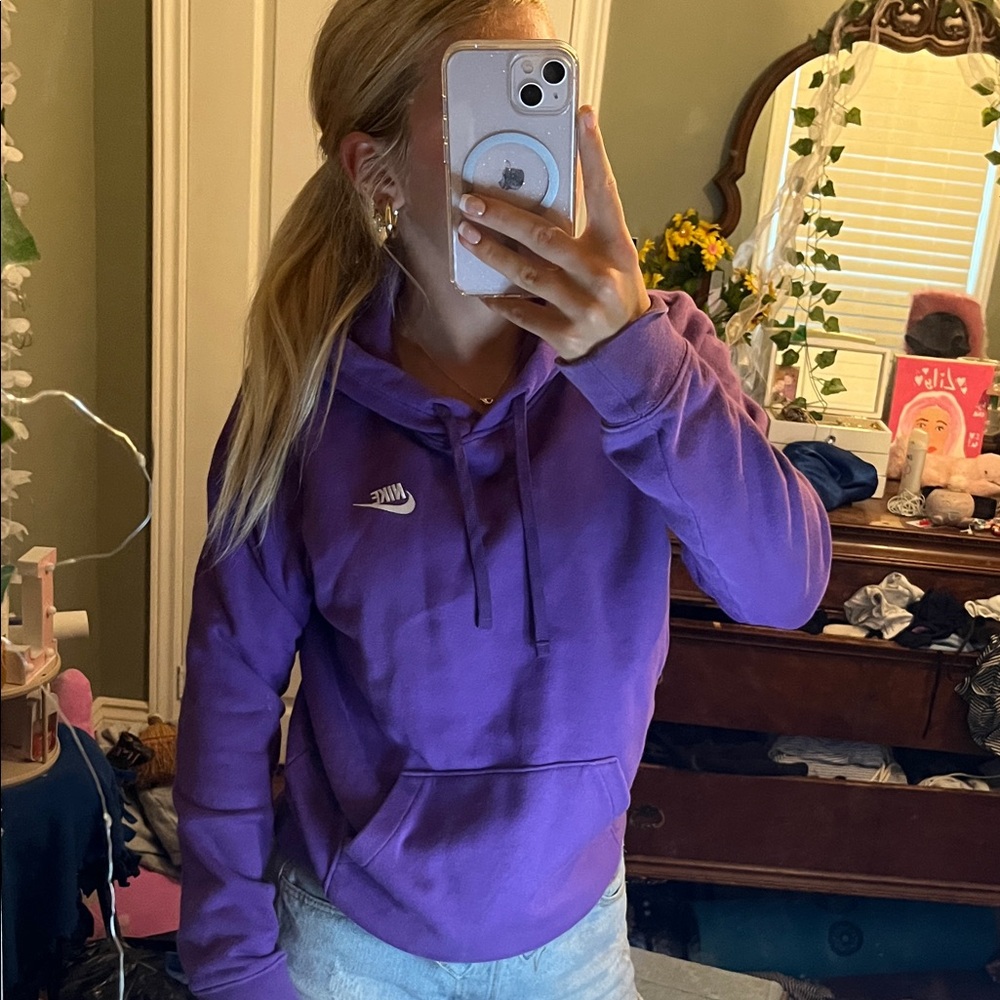 Nike Women's Vibrant Purple Hoodie - Picture 1 of 2